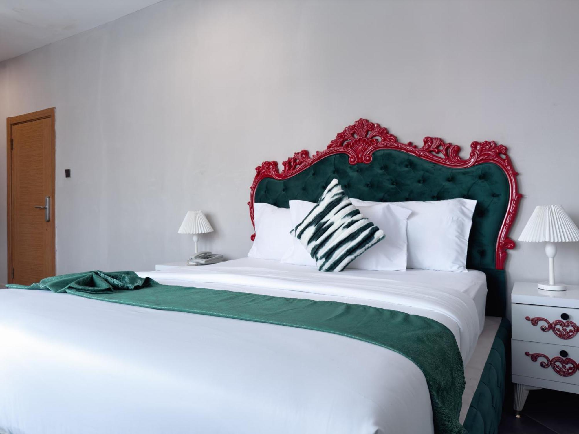 Euro Homes Hotel Accra Kültér fotó