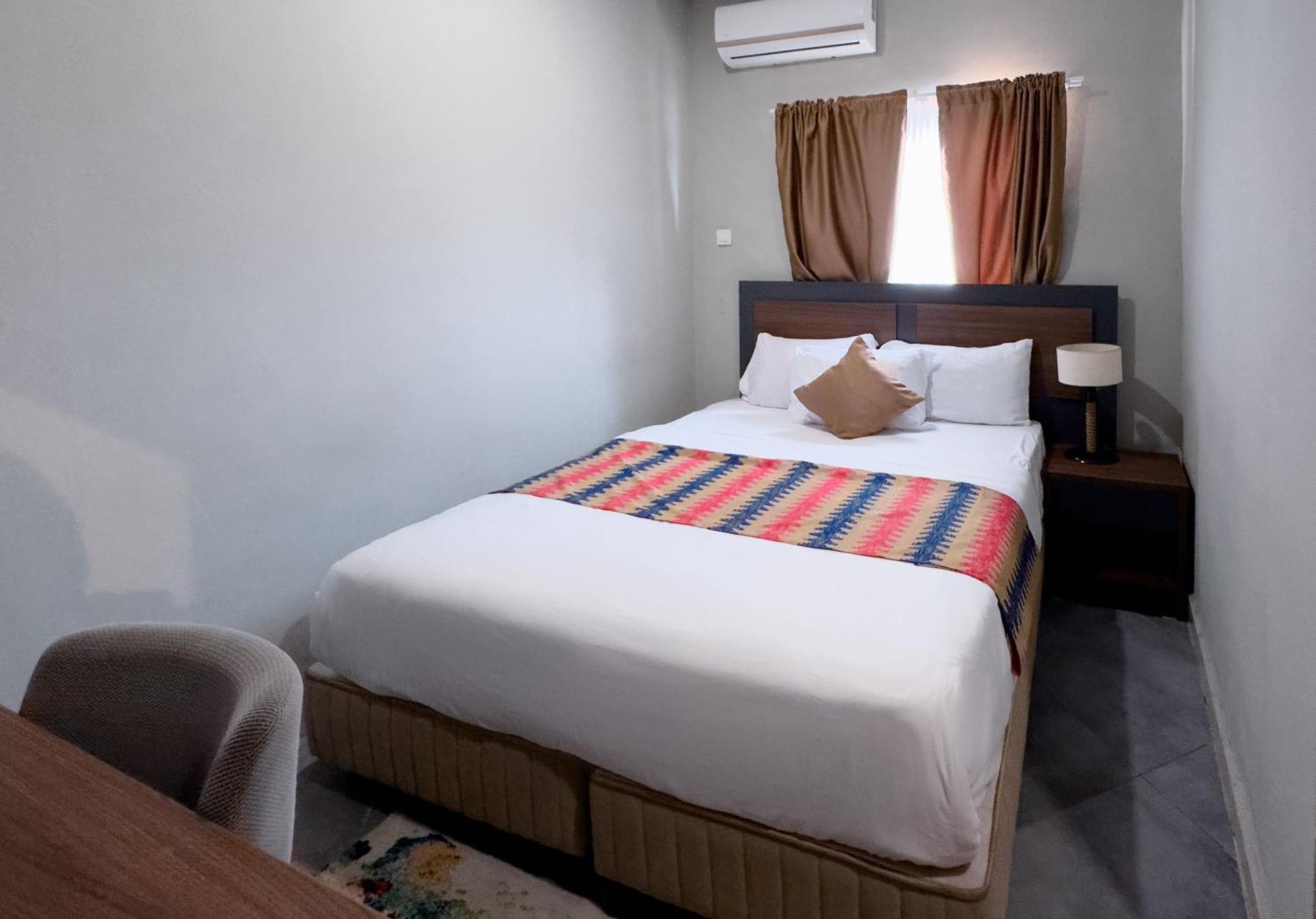 Euro Homes Hotel Accra Kültér fotó