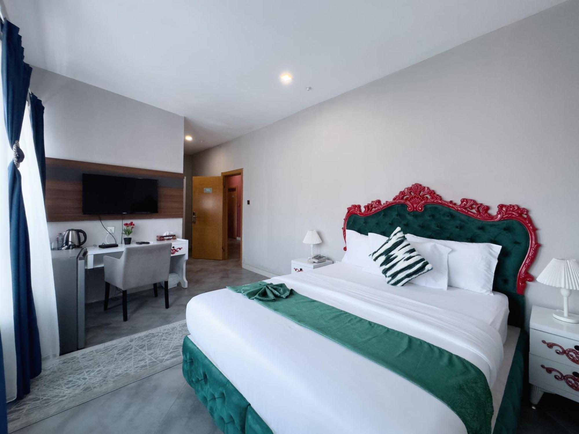 Euro Homes Hotel Accra Kültér fotó