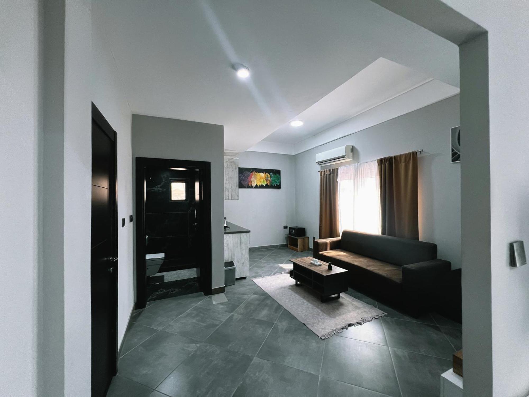 Euro Homes Hotel Accra Kültér fotó