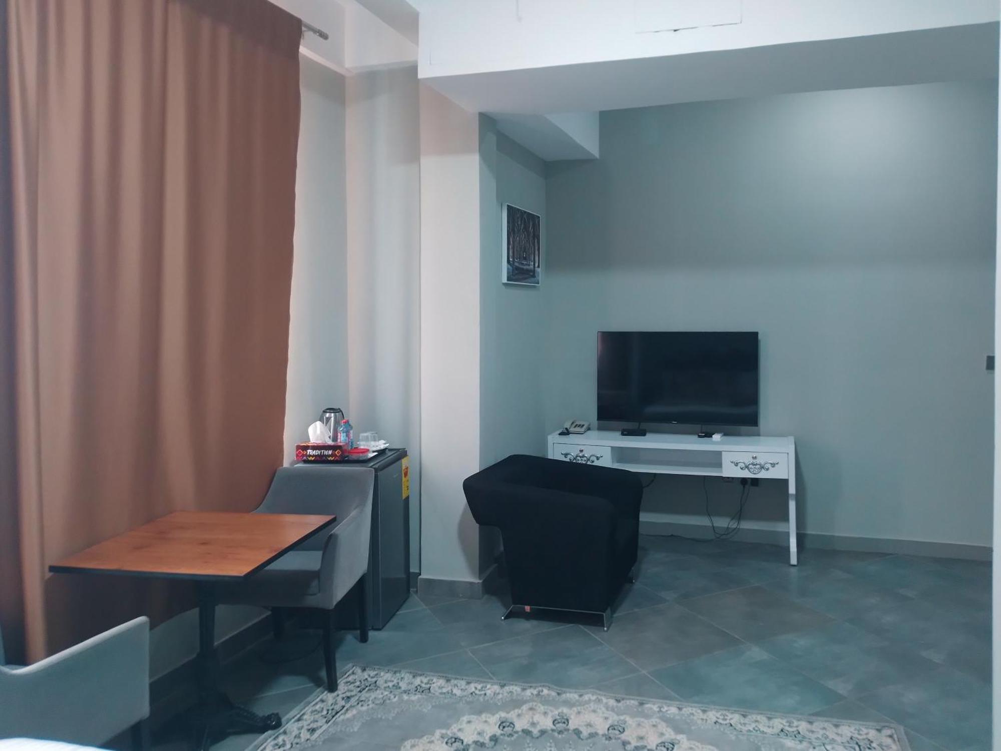 Euro Homes Hotel Accra Kültér fotó