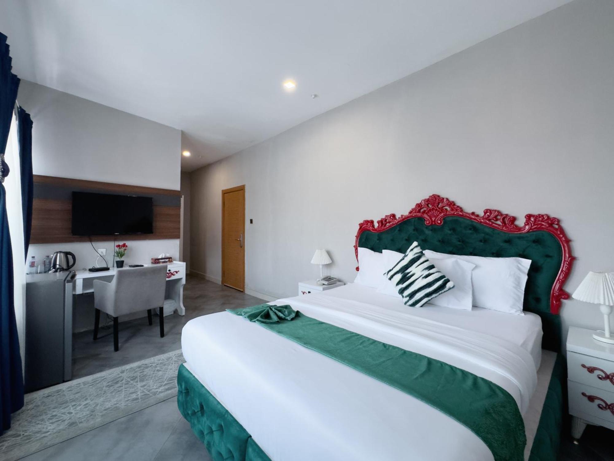 Euro Homes Hotel Accra Kültér fotó