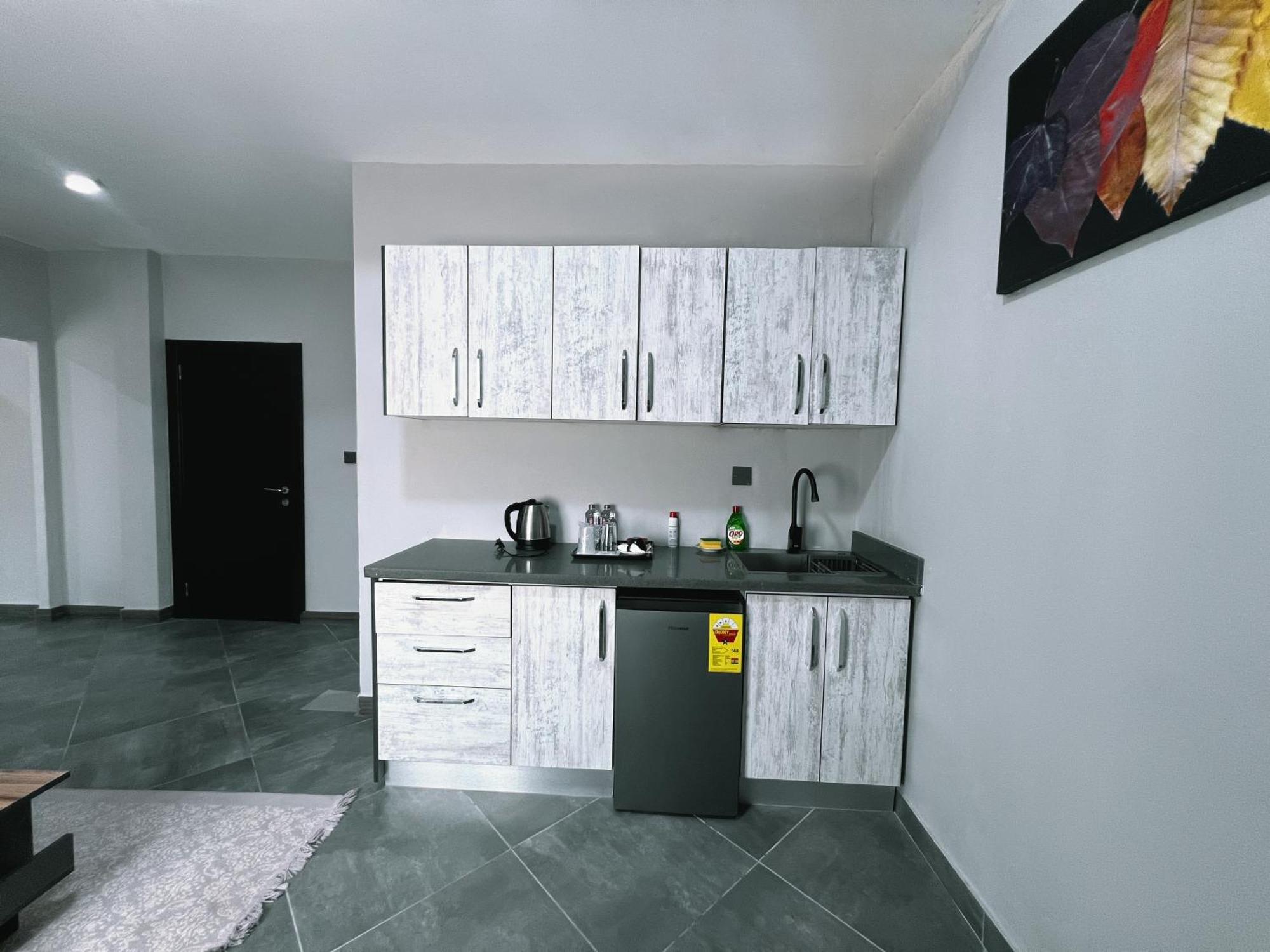 Euro Homes Hotel Accra Kültér fotó